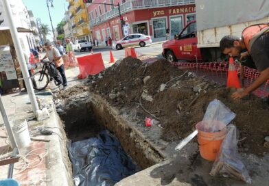 Descubren más huesos en obras del Centro Histórico de Veracruz.