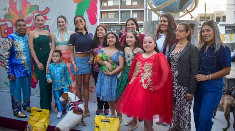 Ocho perritos ya tienen un hogar gracias a la Expo Adopta y la Corte Real del Carnaval de Veracruz 2026