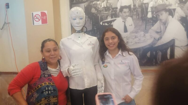 Valeriana Palacios visito el Gran Café del Portal