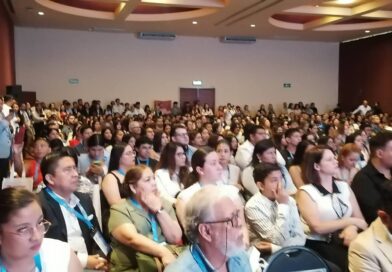 Con la presentación de más de 300 carteles científicos se lleva a cabo el Noveno Congreso Internacional Odontológico en Boca del Río: Castañón Magaña. Con la presentación de más de 300 carteles científicos se lleva a cabo el Noveno Congreso Internacional Odontológico en Boca del Río: Castañón Magaña.