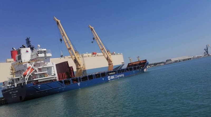 Predominó este sábado sol radiante en muelles del Puerto jarocho. 