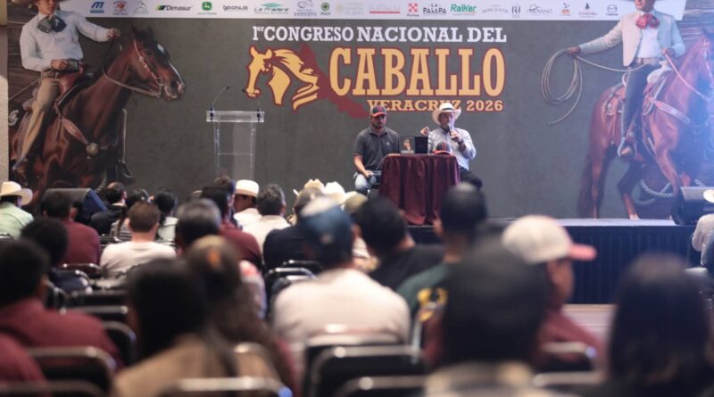 Veracruz reúne a expertos y tradición en el cierre del Congreso Nacional del Caballo.