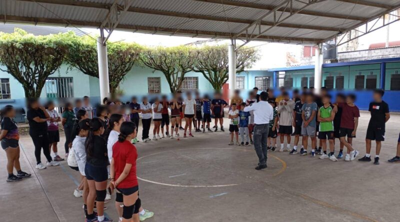 Estrategia de seguridad atiende causas de violencia en 39 municipios de Veracruz.