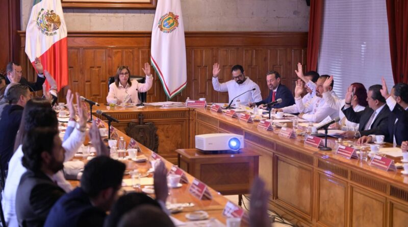 Instala Gobernadora Consejo de Economía para ordenar el desarrollo y potenciar la riqueza comprendida en Veracruz. Instala Gobernadora Consejo de Economía para ordenar el desarrollo y potenciar la riqueza comprendida en Veracruz.