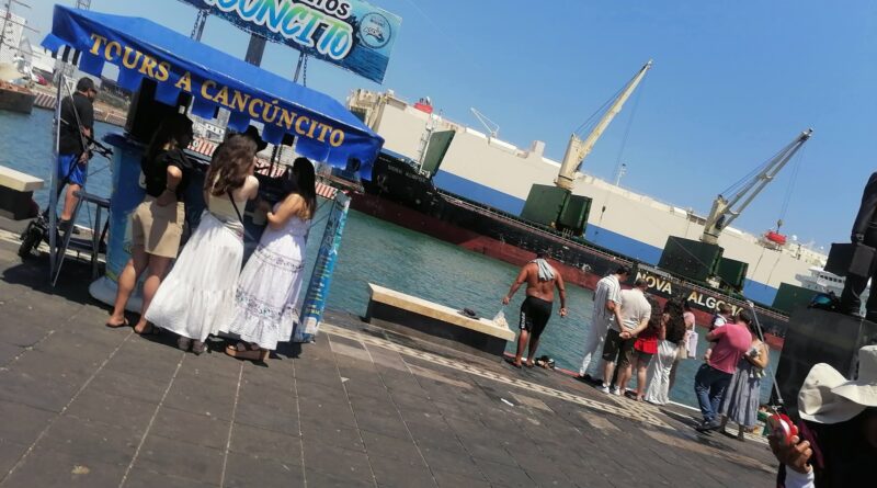 En Jueves Santo predominó buen clima en muelles del Malecón de Veracruz. 