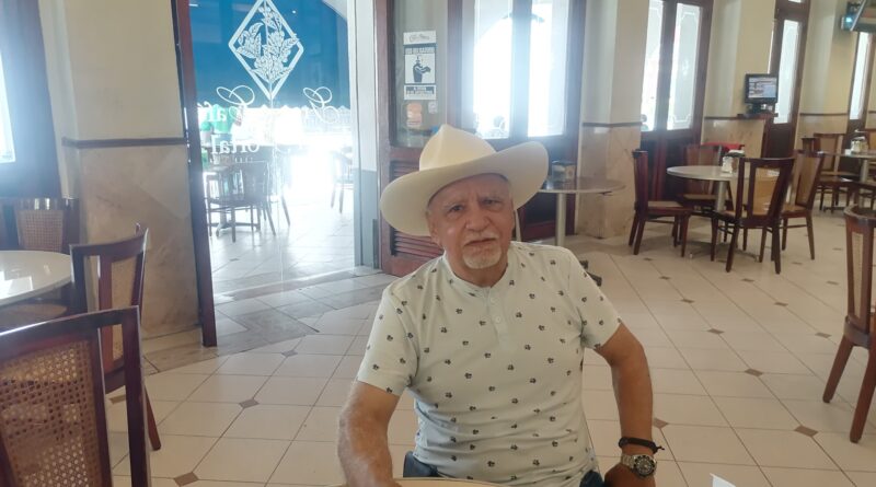 Anda muy activo en Veracruz el trovero del Azuzul.