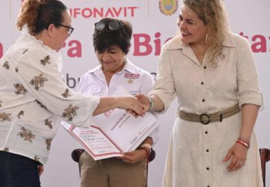 Respalda Gobierno de Veracruz entrega de 91 viviendas en Coatzacoalcos