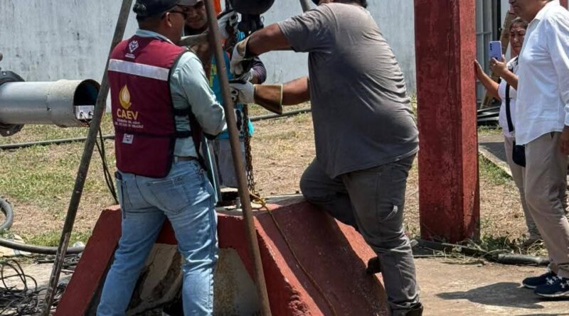 *Llega nueva bomba de agua a Colinas de Santa Fe, donada por la gobernadora Rocío Nahle García*