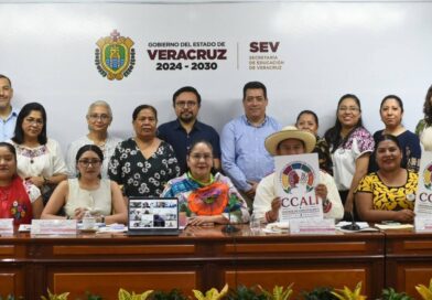 Educación indígena y certificación lingüística avanzan con trabajo coordinado: SEV 