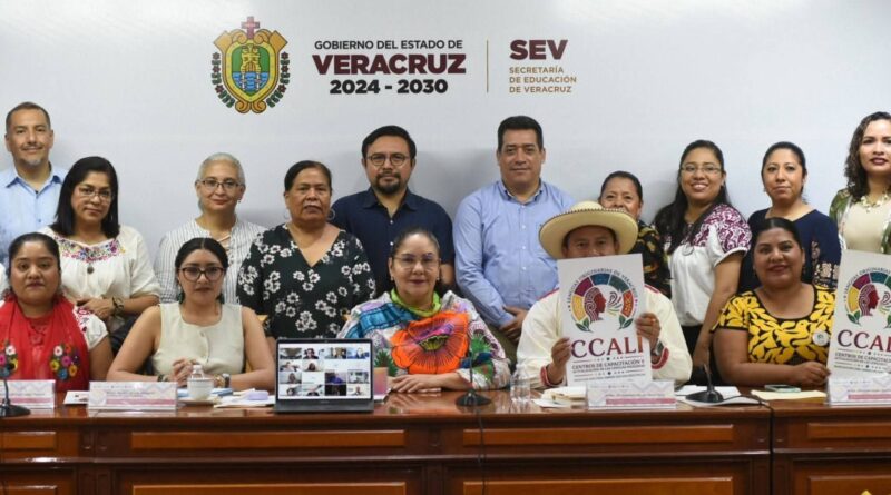 Educación indígena y certificación lingüística avanzan con trabajo coordinado: SEV 