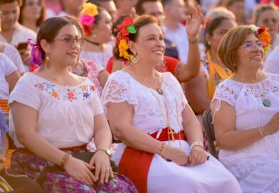 Con majestuoso desfile y fiesta cultural, Yolpaki llegó para quedarse en Veracruz:Rocío Nahle.