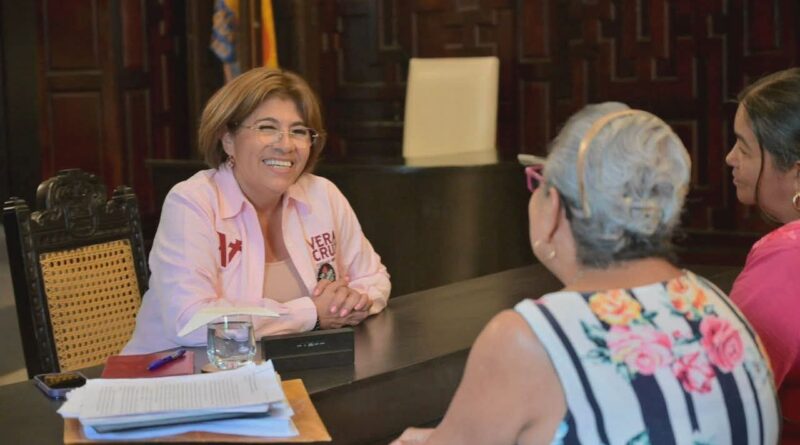 Reconoce ciudadanía limpieza de canales impulsada por Rosa María; permanecieron en abandono por años.