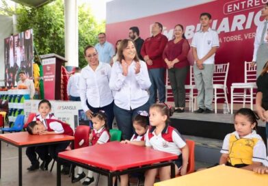 Ninguna escuela quedará fuera del programa de mobiliario: Rocío Nahle García.