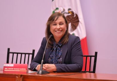 Gobernadora llama a la prudencia, madurez política y a evitar el uso electoral de los programas sociales.