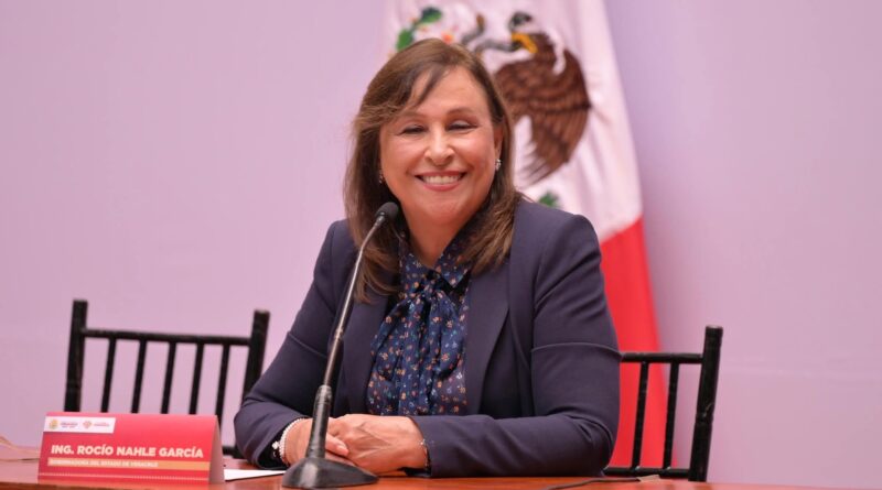 Gobernadora llama a la prudencia, madurez política y a evitar el uso electoral de los programas sociales.