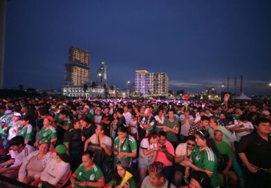 Vive Veracruz la pasión del Mundial en un ambiente familiar y seguro. Vive Veracruz la pasión del Mundial en un ambiente familiar y seguro.