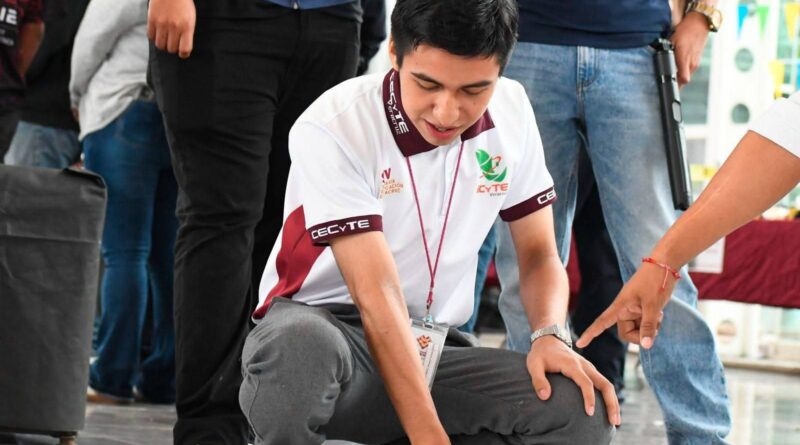 Estudiante del CECyTEV representará a Veracruz en el Nacional de Mecatrónica.