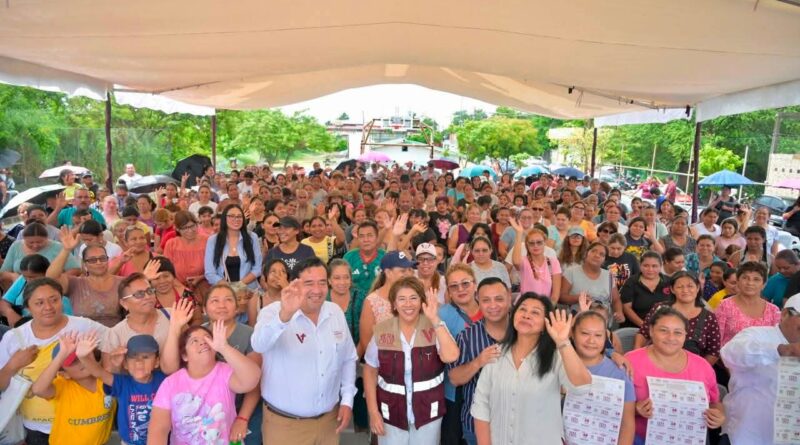 Llegan apoyos alimentarios de JEFMUN a miles de familias de la ciudad de Veracruz. Llegan apoyos alimentarios de JEFMUN a miles de familias de la ciudad de Veracruz.