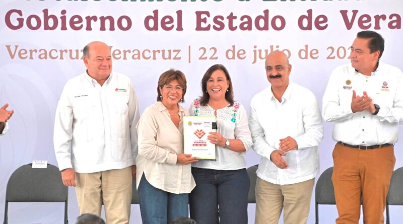 Fortalece Ayuntamiento de Veracruz los servicios municipales con pipa donada por PEMEX.