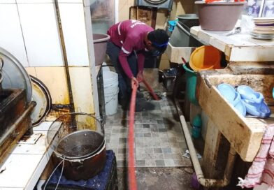 Realiza Ayuntamiento de Veracruz limpieza y desazolve en la Plaza Gastronómica “Refugio del Pescador”. Realiza Ayuntamiento de Veracruz limpieza y desazolve en la Plaza Gastronómica “Refugio del Pescador”.