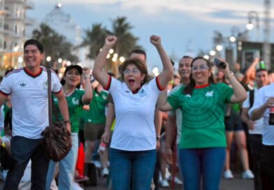 Con juego histórico de la Selección, miles de veracruzanos vibraron durante transmisión desde la Macroplaza. Con juego histórico de la Selección, miles de veracruzanos vibraron durante transmisión desde la Macroplaza.