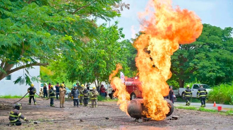 Concluye con éxito en la ciudad de Veracruz el III Congreso Estatal de Bomberos 2026.