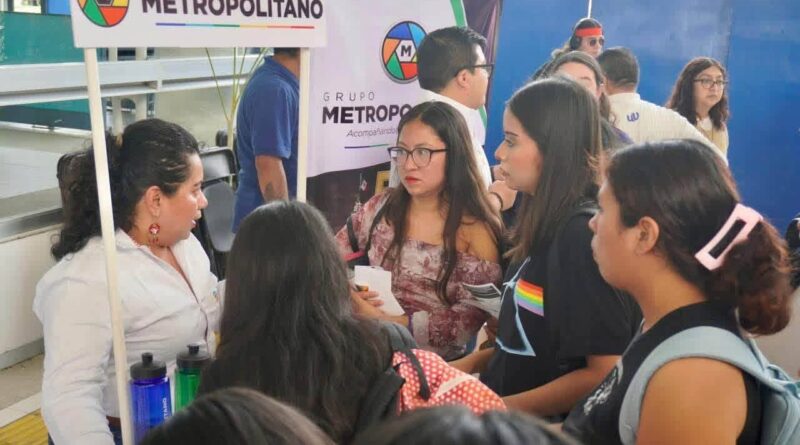 STPSP cierra en Ixtaczoquitlán las Ferias Nacionales de Empleo para las Juventudes.