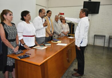 TOMA PROTESTA EMILIO ORTIZ MEDINA COMO NUEVO DIRECTOR DE LA FACICO.