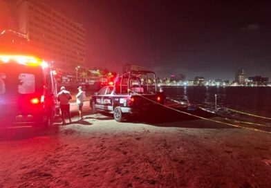 *Exhorta Ayuntamiento de Veracruz a respetar horarios y medidas de seguridad en playas*