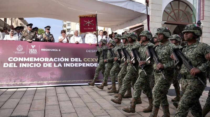 *Tras ocho años de no realizarse, Rosa María recupera el desfile cívico-militar que conmemora la Independencia de México*